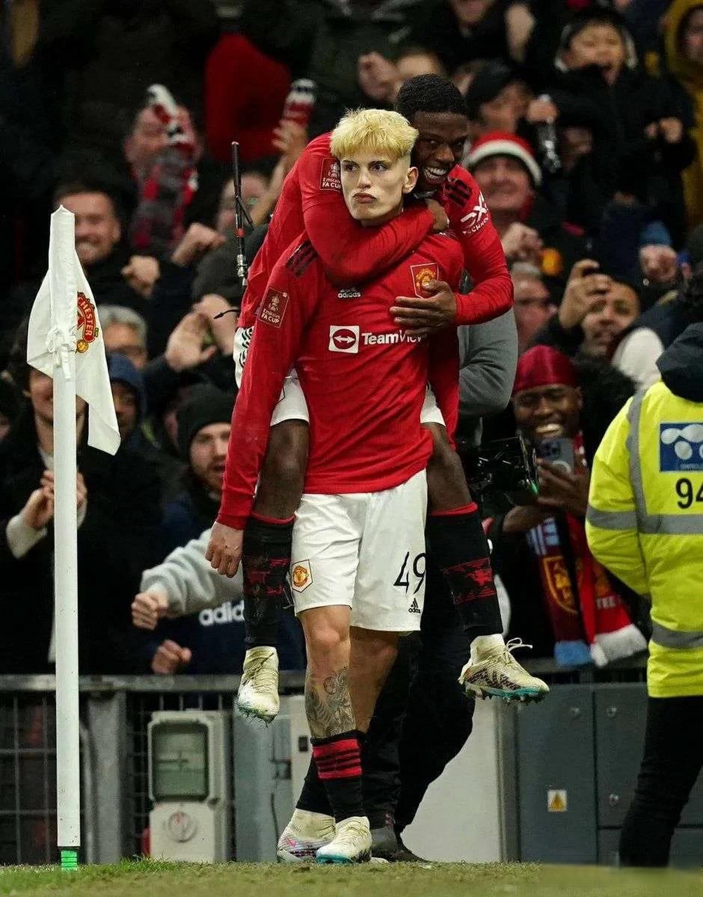 关于足总杯冲刺阶段走向成谜;西汉姆复出首秀;引发热议;数据趋势出现新变化的信息 关于足总杯冲刺阶段走向成谜;西汉姆复出首秀;引发热议;数据趋势出现新变化的信息