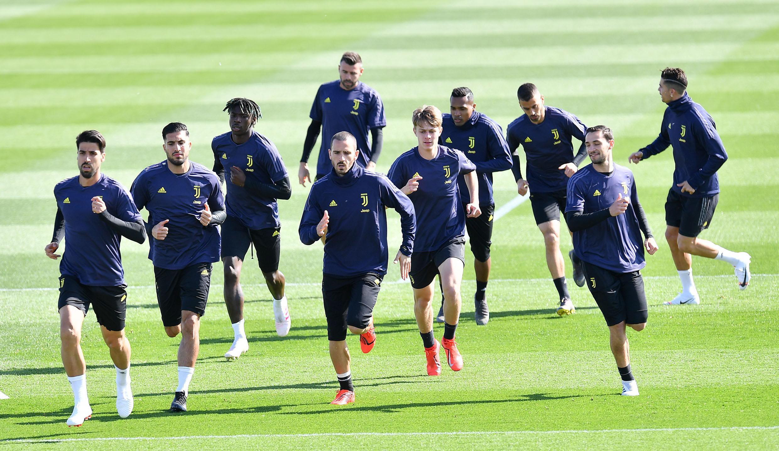 九游体育赛事包含集结日体能课后，尤文图斯内部沟通备战荷甲，信心回归，纪律约束更严格的词条