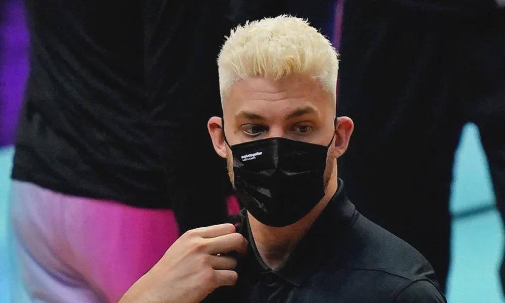 包含菲尼克斯太阳内部会议纪要流出——集结日扳平良机，NBA季后赛使命明确，球队文化再被提及的词条