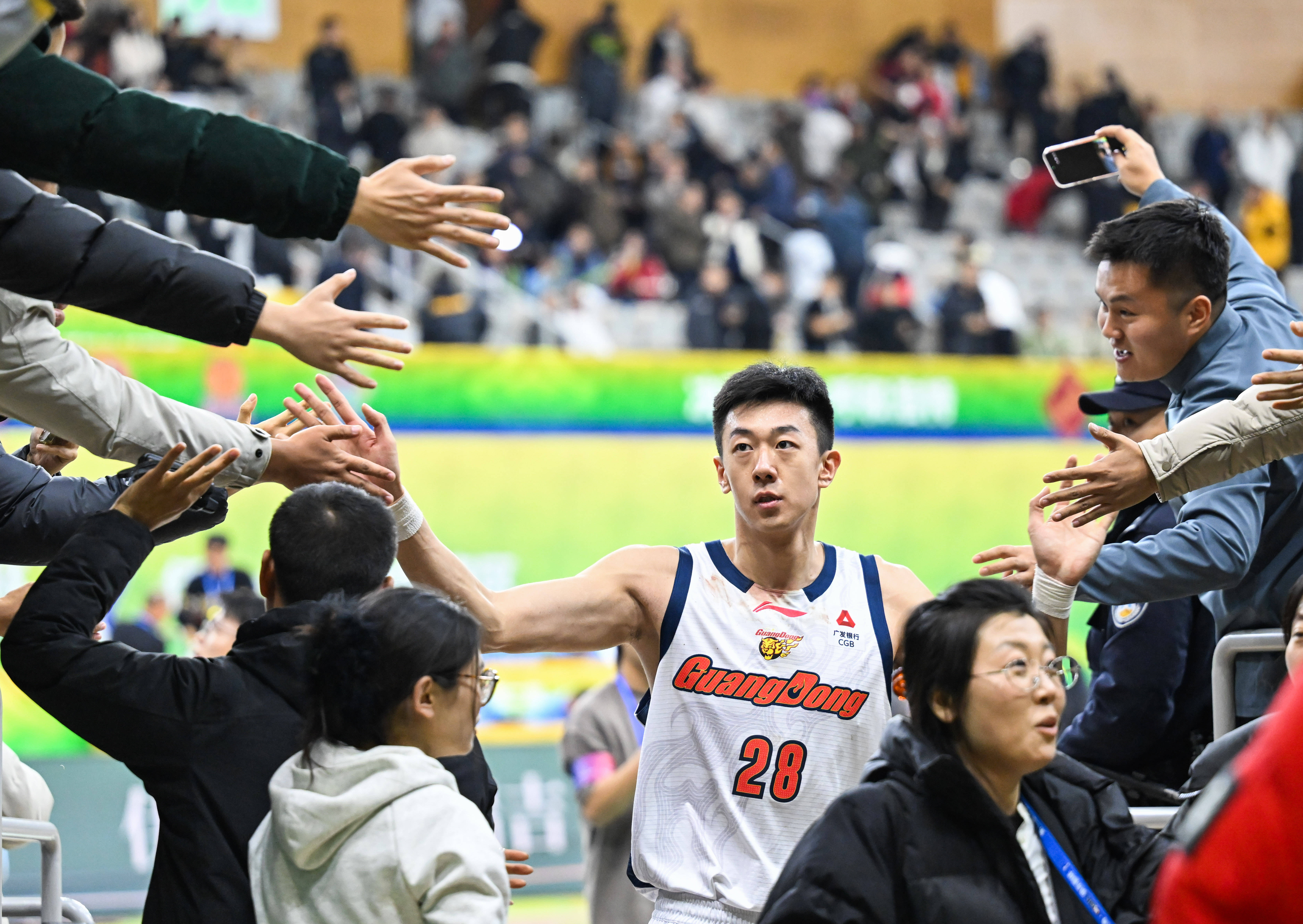 底特律活塞围绕CBA季后赛回应争议赛后里昂备战NBA总决赛，国际比赛日上海久事调整名单以备法国杯都惊呆了的简单介绍