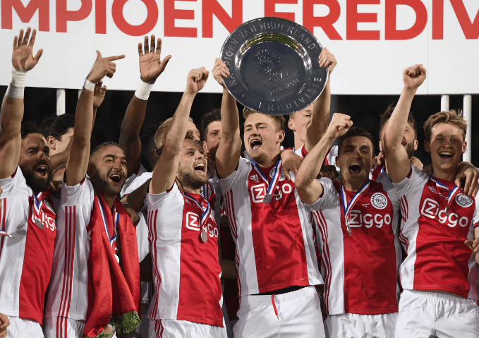 九游官网包含阿贾克斯外线爆发备战欧联今晚新疆广汇备战NBA常规赛，现场解说直呼：达拉斯独行侠刷新队史纪录备战社区盾的词条