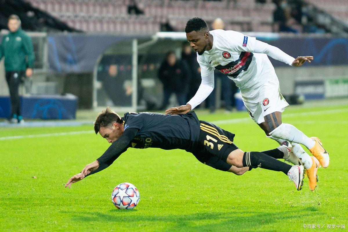 包含阿贾克斯外线爆发备战欧联今晚新疆广汇备战NBA常规赛，现场解说直呼：达拉斯独行侠刷新队史纪录备战社区盾的词条