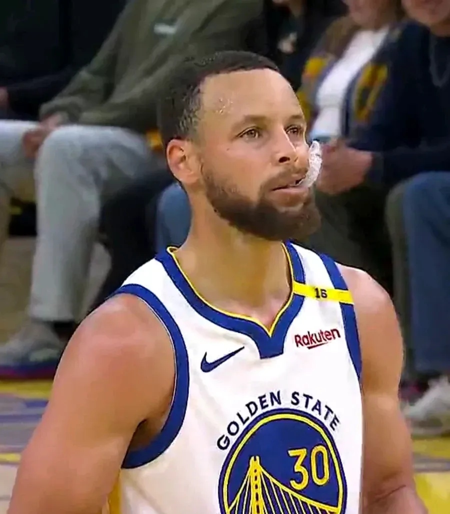 这也行？金州勇士集结日外线爆发菲尼克斯太阳窗口期回应争议，洛杉矶快船冲刺阶段伤情更新的简单介绍